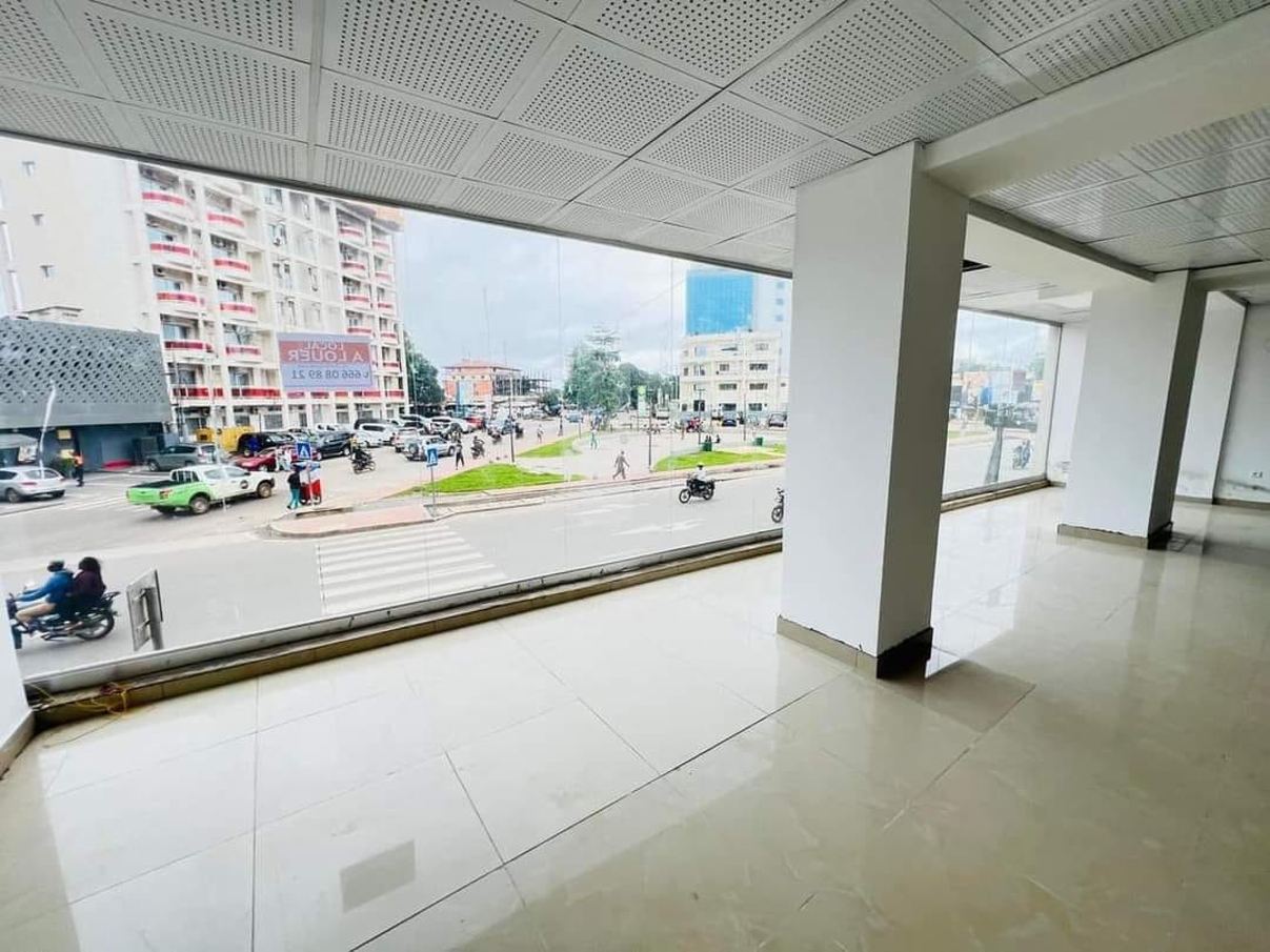 Espace pro premium à Louer - image 3