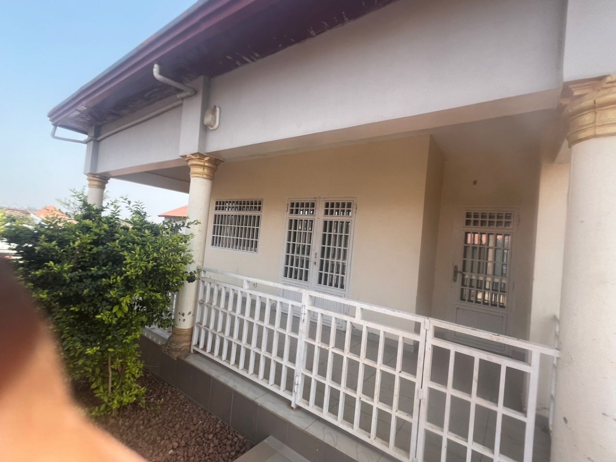 Grande Maison à Horé Sala - image 2