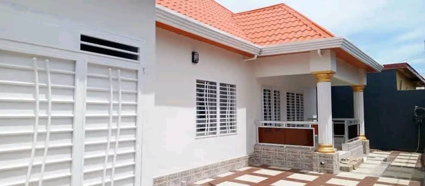 Maison moderne à pourvoir - image 2