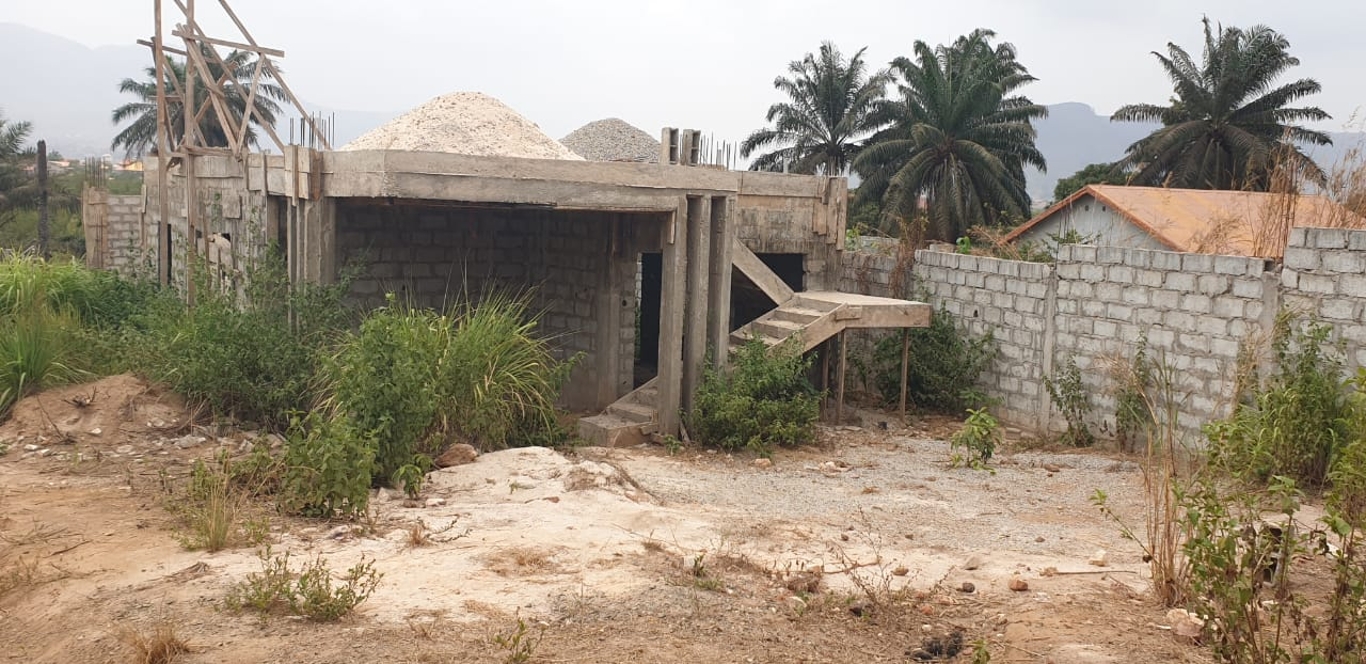 Bâtiment inachevé dispo - image 4